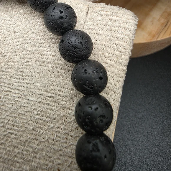 Multicolor Beaded Bracelet with Black Accents (1392) - Picture 3 of 3